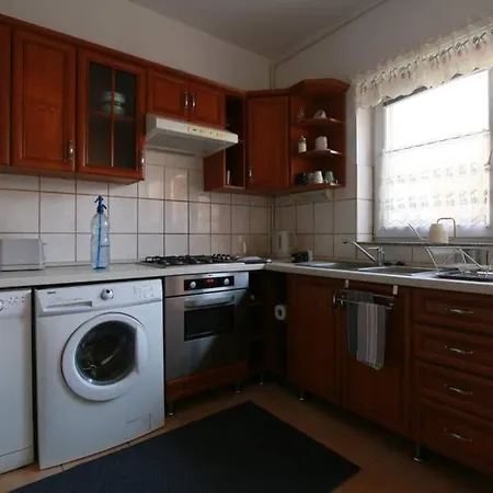 Teubel 5 Apartment