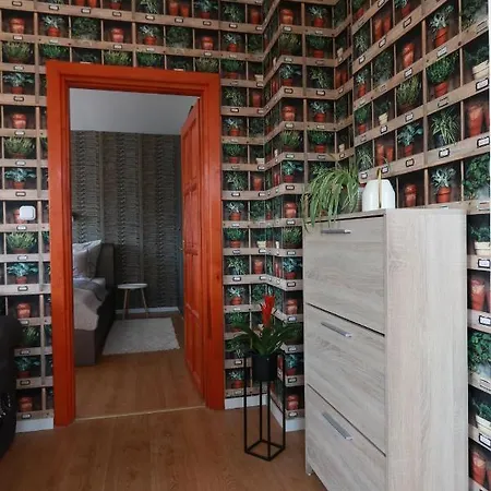 Διαμέρισμα Teubel 5 *